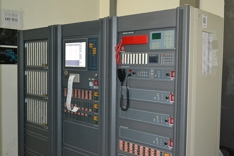 1531817184886971.jpg 消防主機(去掉公司名頭).JPG